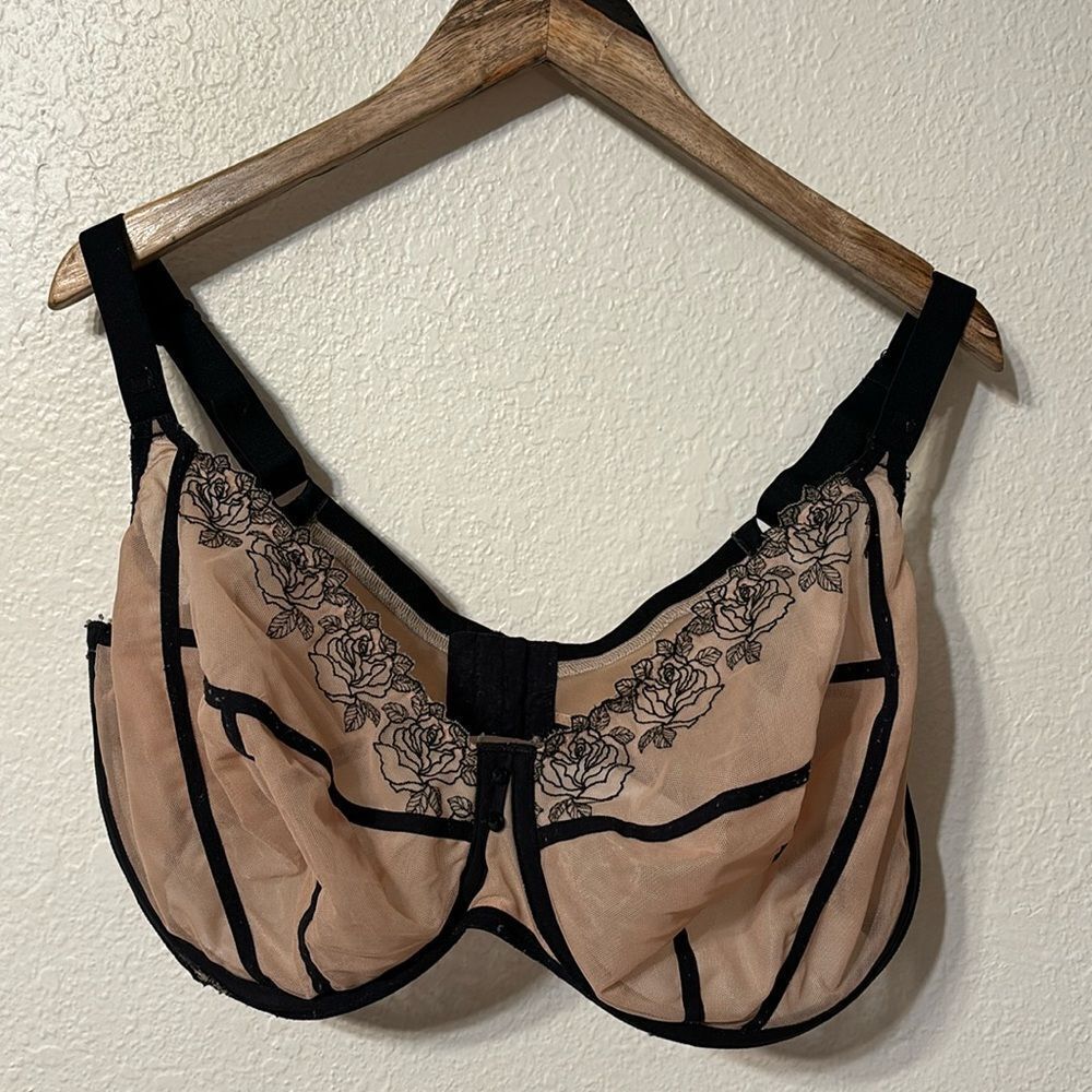 Elomi Mesh Bra 40C